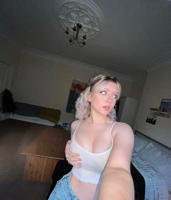 Full leaked Pukjepeuk private onlyfans photo