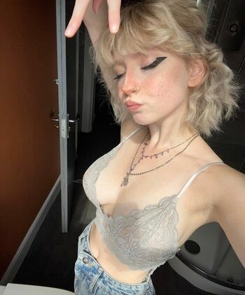 Full leaked Pukjepeuk private onlyfans photo