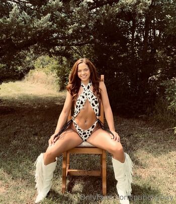 Full leaked Punchyhy private onlyfans photo