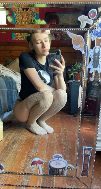 Full leaked Punkfrog private onlyfans photo