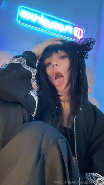 PuppyGirlX3