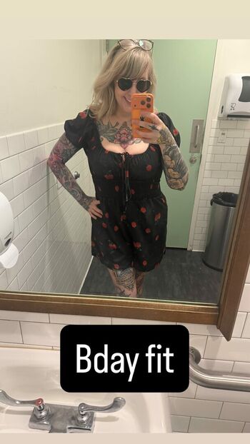 Full leaked Pushinguproses page private onlyfans photo