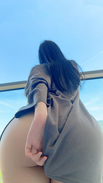 Full leaked Qiaoniutt  page private onlyfans photo