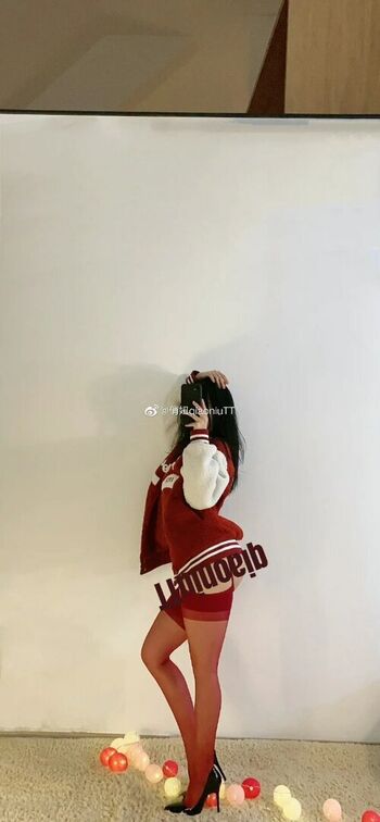 Full leaked Qiaoniutt  page private onlyfans photo