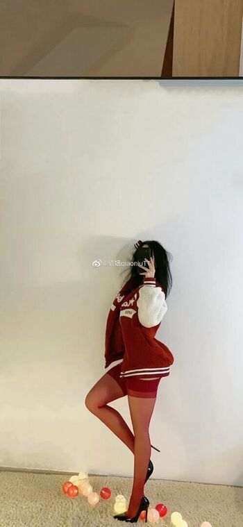 Full leaked Qiaoniutt  page private onlyfans photo