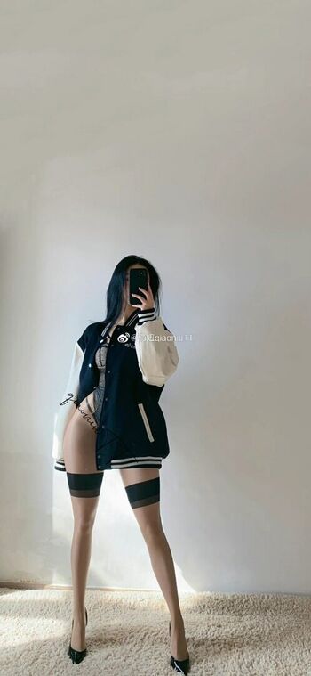 Full leaked Qiaoniutt  page private onlyfans photo
