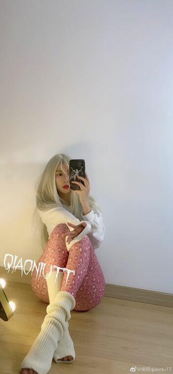 Full leaked Qiaoniutt  page private onlyfans photo