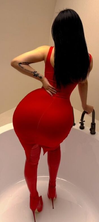 Full leaked Qiaoniutt page private onlyfans photo