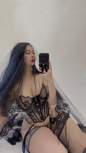 Full leaked Qiaoniutt private onlyfans photo