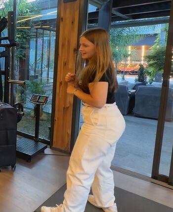 Full leaked Qoqsik private onlyfans photo
