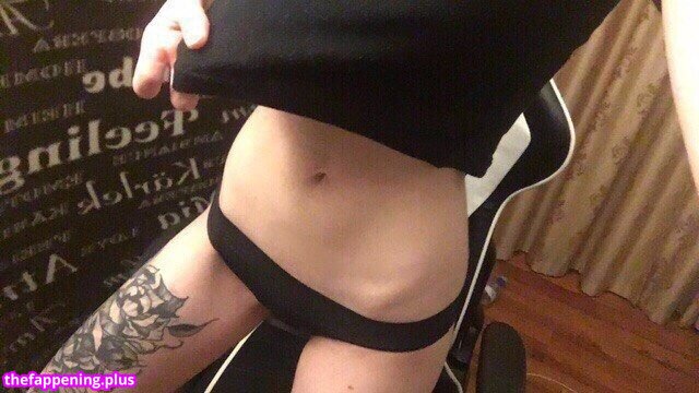 gtfobae / qqtati Fotografie OnlyFans Dezbrăcată #2