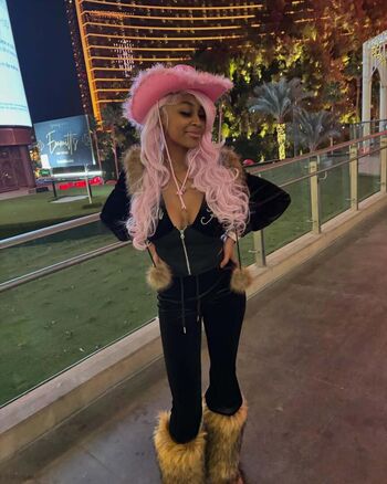 Full leaked Queen adams page private onlyfans photo