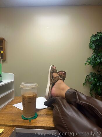 Queen Ally Findom Femdom