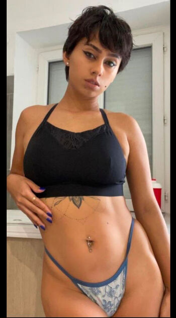 Full leaked Queen private onlyfans photo