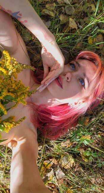 Full leaked Quyenpollio private onlyfans photo