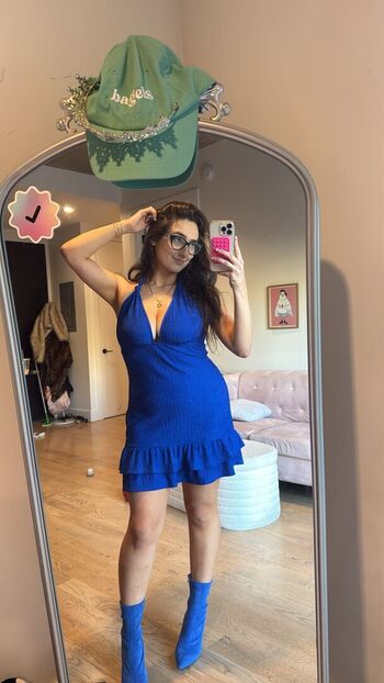Full leaked Qveenjulia  page private onlyfans photo