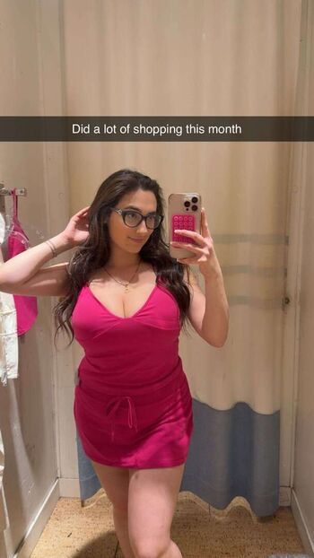 Full leaked Qveenjulia private onlyfans photo