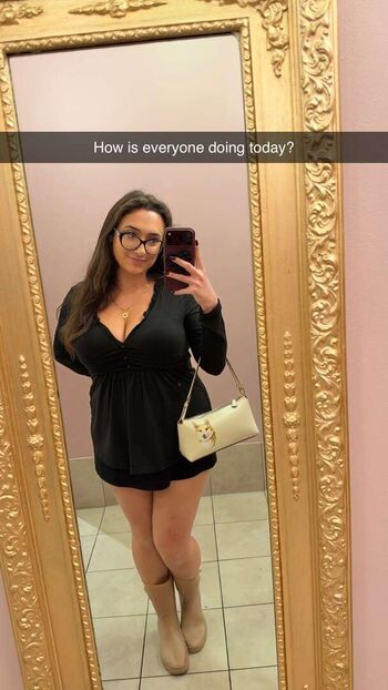 qveenjulia