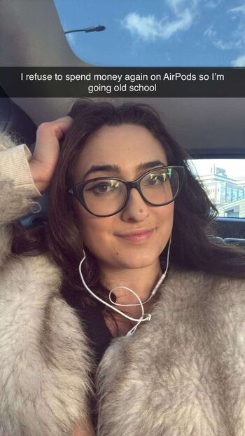 Full leaked Qveenjulia private onlyfans photo