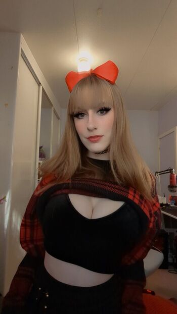 Full leaked Raeraesenpai private onlyfans photo