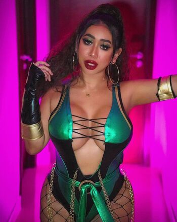 Full leaked Rairaisya private onlyfans photo