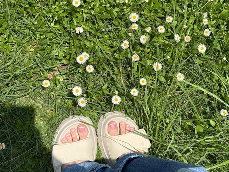 Random Girls Feet