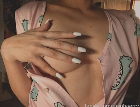 Full leaked Rasbaerry private onlyfans photo