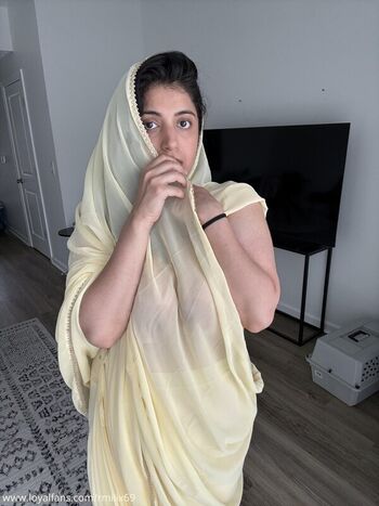 Full leaked Rashmiix private onlyfans photo