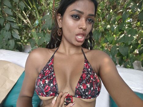 Full leaked Rasleeela private onlyfans photo