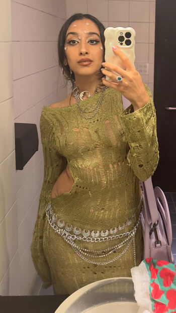 Full leaked Raveena private onlyfans photo