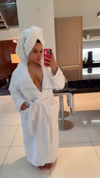 Full leaked Raven diaz from joselines cabaret private onlyfans photo