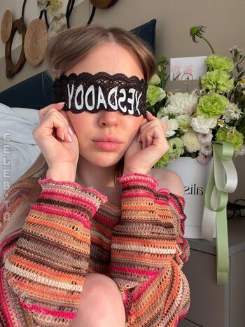 Full leaked Raychel kiss page private onlyfans photo