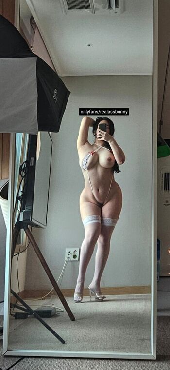 Full leaked Realassbunny private onlyfans photo