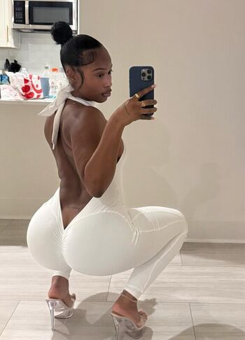 Full leaked Realkeylamarie page private onlyfans photo