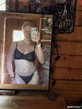 Full leaked Realpaula private onlyfans photo