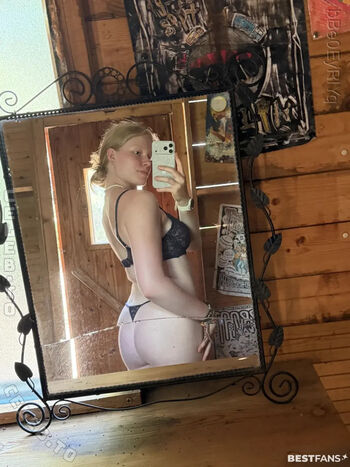 Full leaked Realpaula private onlyfans photo