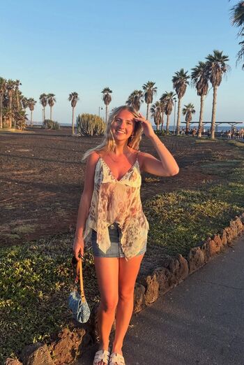 Full leaked Rebecca cruickshanks private onlyfans photo