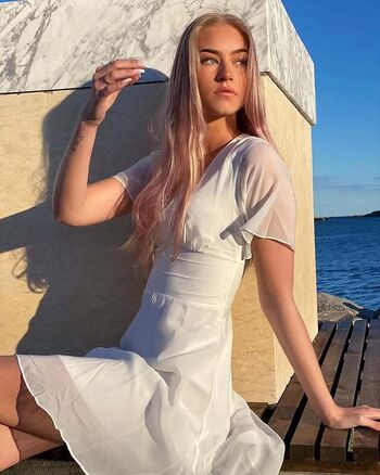 Full leaked Rebecca pleym page private onlyfans photo