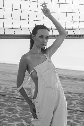 Full leaked Rebirthofthebird private onlyfans photo