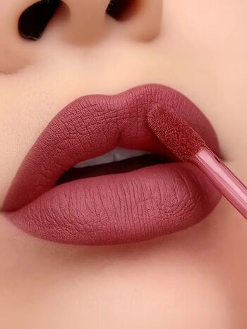 Full leaked Red lips private onlyfans photo