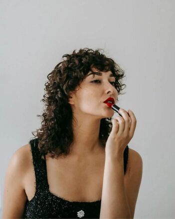 Full leaked Red lips private onlyfans photo