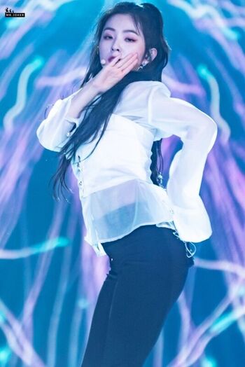 Full leaked Red velvet page private onlyfans photo