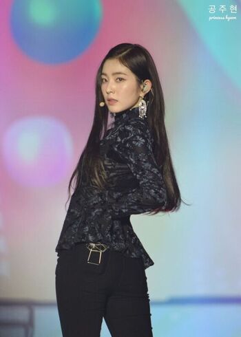Full leaked Red velvet page private onlyfans photo