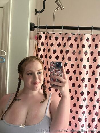 Full leaked Redheadedhoneydoll private onlyfans photo