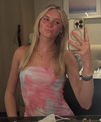 Full leaked Reilly hughes private onlyfans photo