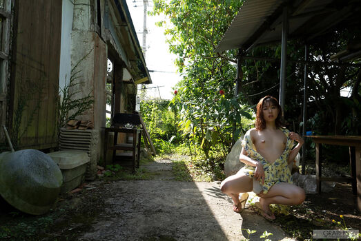 Rena Aoi