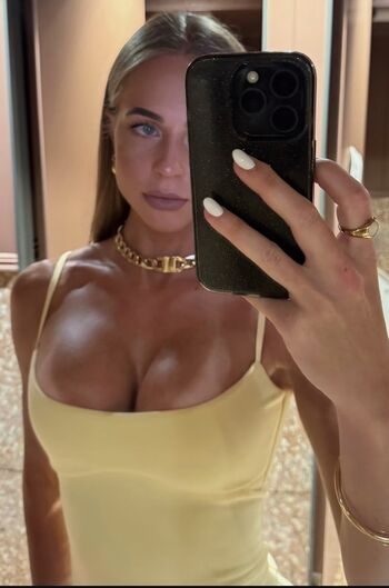 Full leaked Rhiannon darney private onlyfans photo