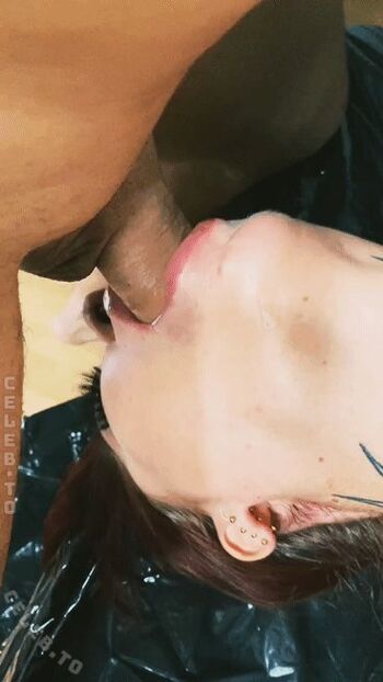 Ria Red