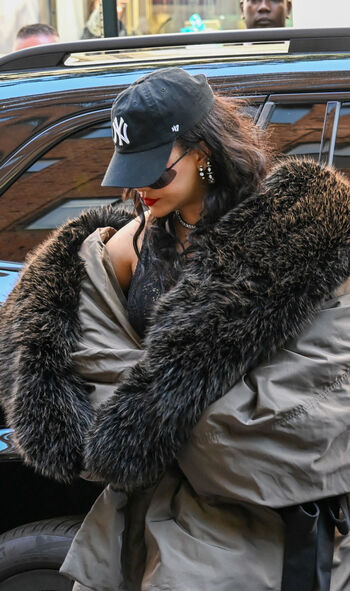 Full leaked Rihanna private onlyfans photo