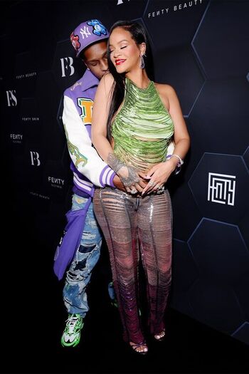 Full leaked Rihanna  page private onlyfans photo